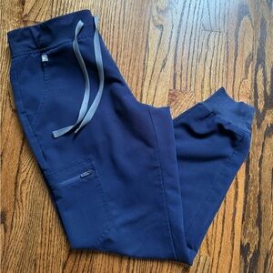 FIGS Navy Zamora Jogger Petite Small, excellent condition